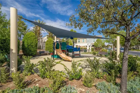 Exterior - 1606 Pear Tree Pl, Upland, CA 91784 photo 10 of 12