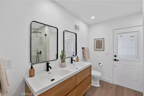 Bath - 161 S Craig, Orange, CA 92869 photo 5 of 5