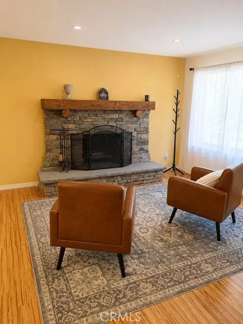 Living - 23697 Bowl Rd, Crestline, CA 92325 photo 1 of 2