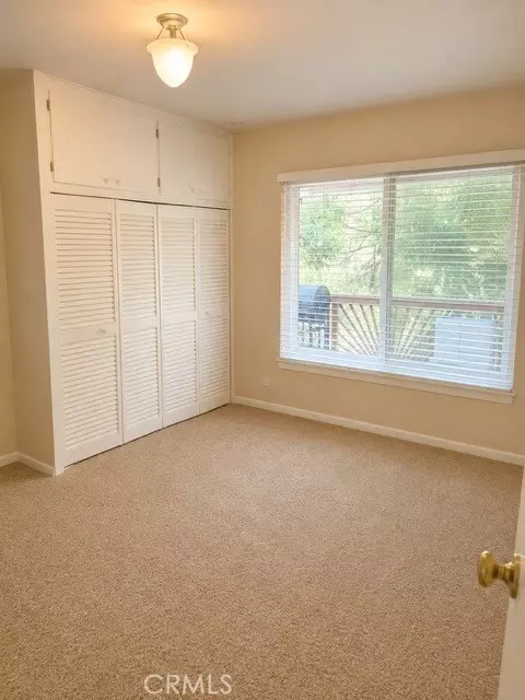 Bedroom - 23697 Bowl Rd, Crestline, CA 92325 photo 1 of 5