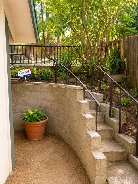Exterior - 23697 Bowl Rd, Crestline, CA 92325 photo 3 of 6