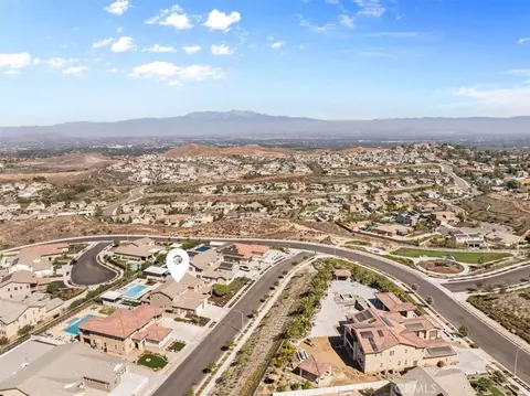 View/Area - 17029 Doria Ct, Riverside, CA 92503 photo 8 of 8