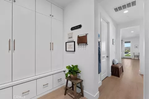 Entry Way - 17029 Doria Ct, Riverside, CA 92503 photo 5 of 10