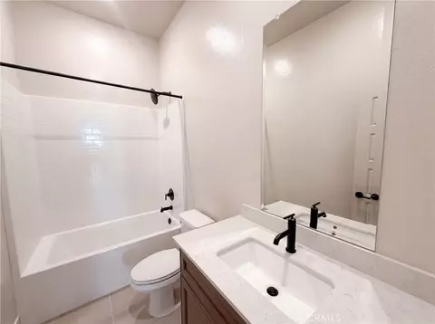 Bath - 2246 N Marion, Clovis, CA 93619 photo 4 of 4