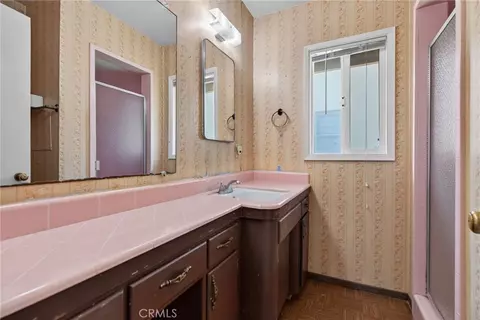 Bath - 6630 Mount Diablo, Riverside, CA 92506 photo 1 of 3