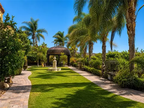 16083 Regency Rnch, Riverside, CA 92504 photo 4