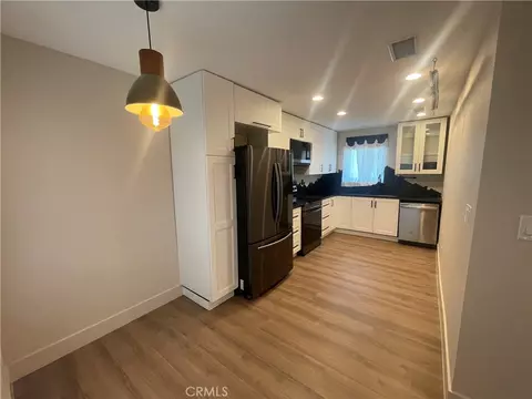 Kitchen - 2891 Canyon Crest Dr #63, Riverside, CA 92507 photo 2 of 2