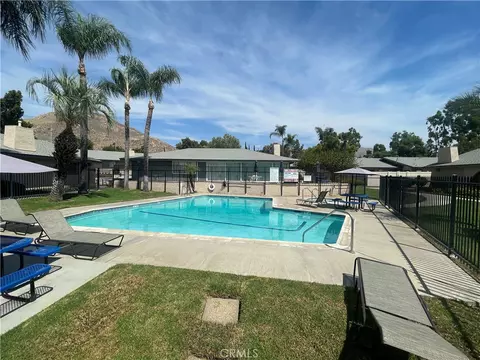 Exterior - 2891 Canyon Crest Dr #63, Riverside, CA 92507 photo 3 of 6