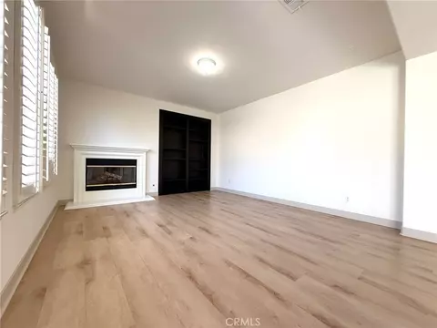 Living - 28910 Newport, Temecula, CA 92591 photo 8 of 10