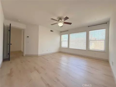 Living - 28910 Newport, Temecula, CA 92591 photo 9 of 10