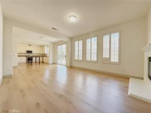 Living - 28910 Newport, Temecula, CA 92591 photo 6 of 10