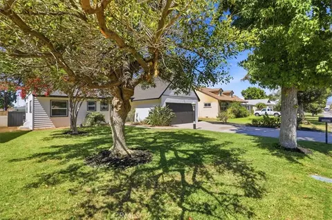 Exterior - 3862 San Marcos Ave, Riverside, CA 92504 photo 3 of 19