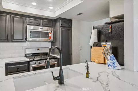 Kitchen - 600 Central #342, Riverside, CA 92507 photo 2 of 4