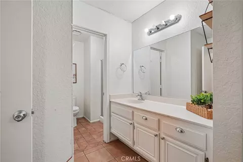 Bath - 600 Central #342, Riverside, CA 92507 photo 2 of 5