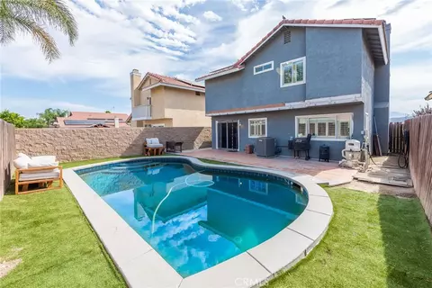 Exterior - 656 Wilson Ave, Perris, CA 92571 photo 6 of 10