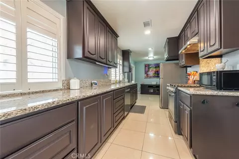 Entry Way - 656 Wilson Ave, Perris, CA 92571 photo 4 of 4
