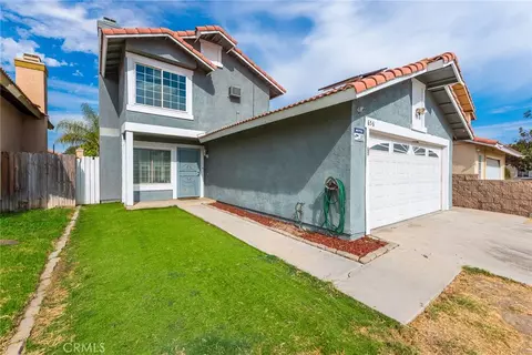 Exterior - 656 Wilson Ave, Perris, CA 92571 photo 3 of 10
