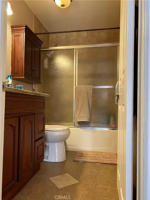 Bath - 11753 Malagon, Fontana, CA 92337 photo 2 of 3