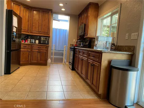 Kitchen - 11753 Malagon, Fontana, CA 92337 photo 1 of 1