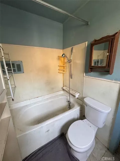Bath - 1012 Washington, Redlands, CA 92374 photo 1 of 1