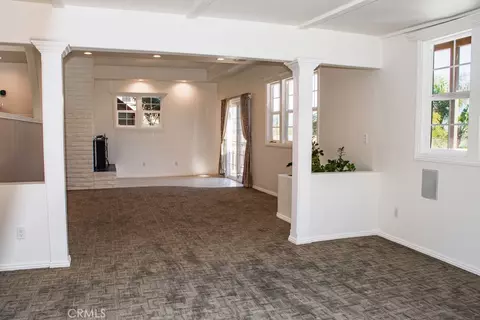 Living - 933 Eastside Rd, El Cajon, CA 92020 photo 3 of 7