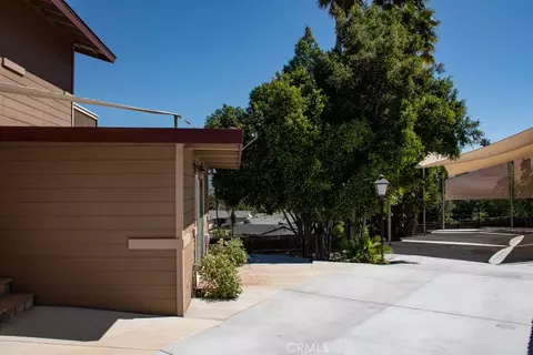 Exterior - 933 Eastside Rd, El Cajon, CA 92020 photo 9 of 25