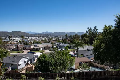View/Area - 933 Eastside Rd, El Cajon, CA 92020 photo 2 of 2
