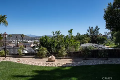 Exterior - 933 Eastside Rd, El Cajon, CA 92020 photo 13 of 25