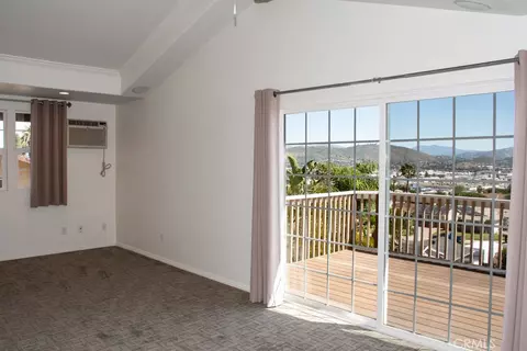 Living - 933 Eastside Rd, El Cajon, CA 92020 photo 6 of 7