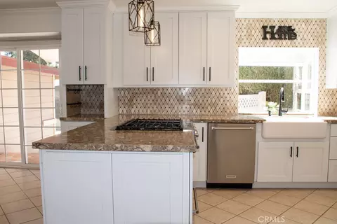 Kitchen - 933 Eastside Rd, El Cajon, CA 92020 photo 2 of 5