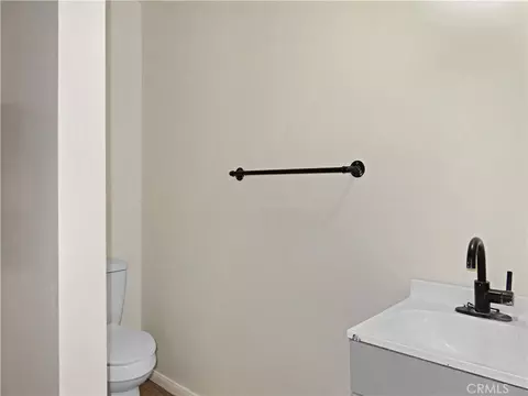 Bath - 4723 Jackson St #31, Riverside, CA 92503 photo 2 of 2