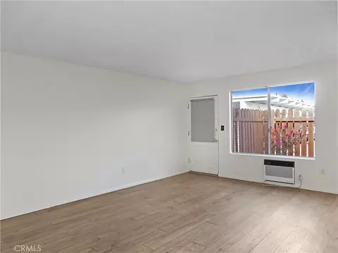 Living - 4723 Jackson St #31, Riverside, CA 92503 photo 2 of 3