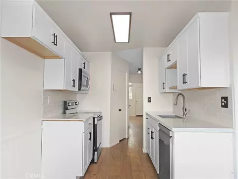 Kitchen - 4723 Jackson St #31, Riverside, CA 92503 photo 5 of 6