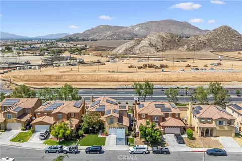 View/Area - 1180 Reisling, Perris, CA 92571 photo 6 of 11