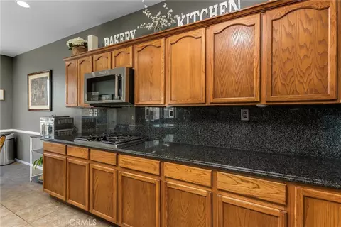Kitchen - 1180 Reisling, Perris, CA 92571 photo 5 of 6
