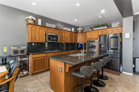 Kitchen - 1180 Reisling, Perris, CA 92571 photo 3 of 6