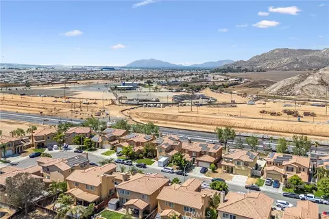 View/Area - 1180 Reisling, Perris, CA 92571 photo 3 of 11