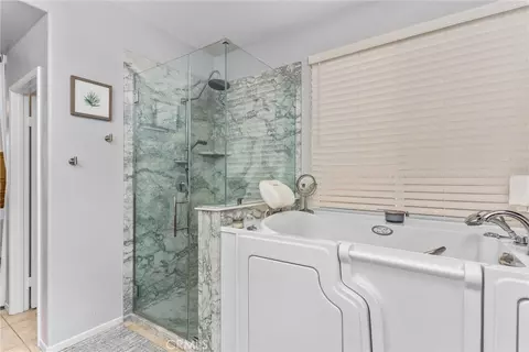 Bath - 1180 Reisling, Perris, CA 92571 photo 3 of 6