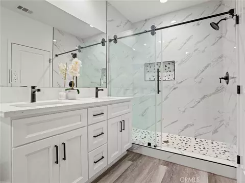 Bath - 11383 Maple, Hesperia, CA 92345 photo 1 of 4