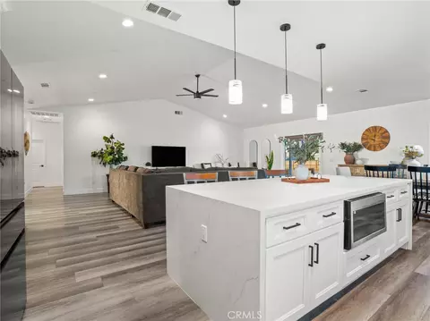 Kitchen - 11383 Maple, Hesperia, CA 92345 photo 4 of 4