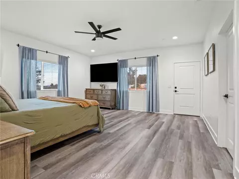 Bedroom - 11383 Maple, Hesperia, CA 92345 photo 2 of 8