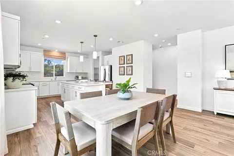 27604 Bareroot Pl, Valencia, CA 91381