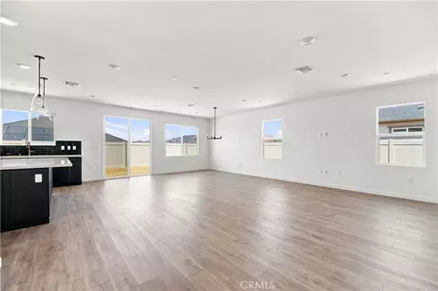 Living - 3253 E Avenue J-4, Lancaster, CA 93535 photo 4 of 7