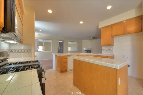 Kitchen - 14990 Lexington, Adelanto, CA 92301 photo 2 of 7