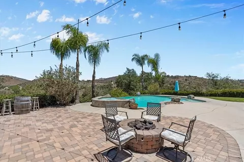 Exterior - 26690 Skyrocket, Temecula, CA 92590 photo 5 of 10