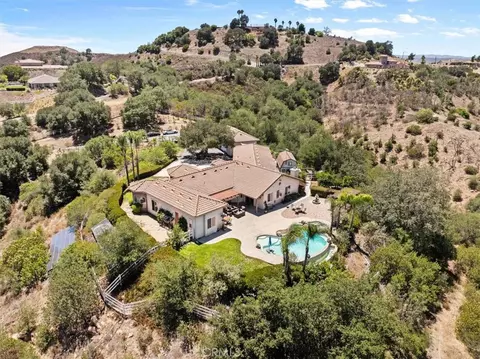 View/Area - 26690 Skyrocket, Temecula, CA 92590 photo 1 of 6