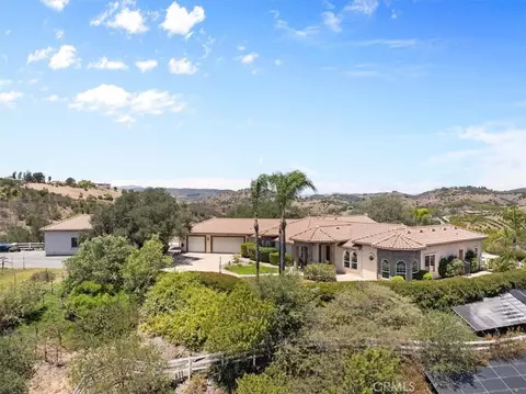 View/Area - 26690 Skyrocket, Temecula, CA 92590 photo 3 of 6