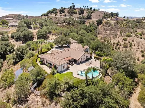 View/Area - 26690 Skyrocket, Temecula, CA 92590 photo 6 of 6