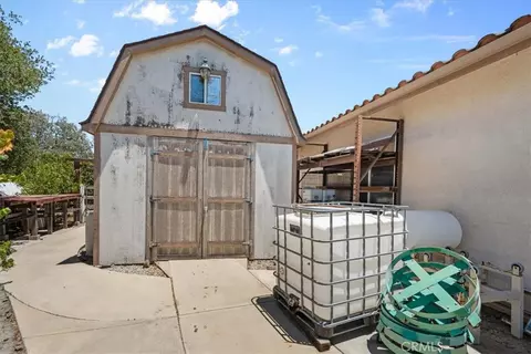 Exterior - 26690 Skyrocket, Temecula, CA 92590 photo 9 of 10