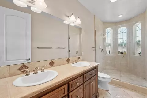 Bath - 26690 Skyrocket, Temecula, CA 92590 photo 5 of 5